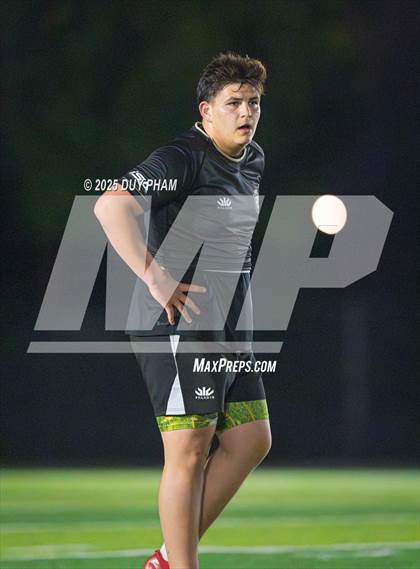 Thumbnail 3 in Servite VS Bishop Amat photogallery.