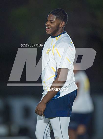 Thumbnail 3 in Servite VS Bishop Amat photogallery.