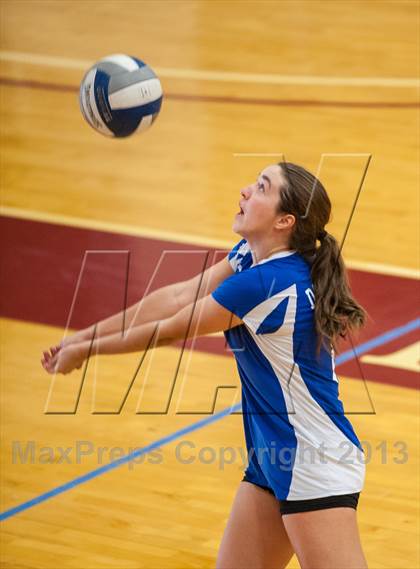 Thumbnail 3 in Coventry vs Darien (2013 Volleyhall Classic) photogallery.