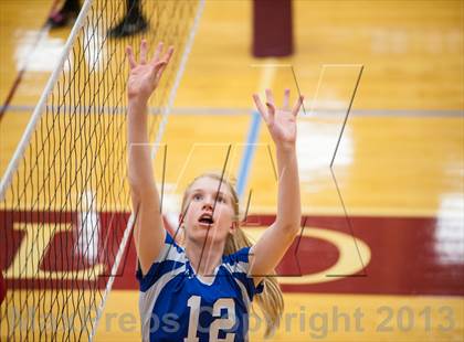Thumbnail 1 in Coventry vs Darien (2013 Volleyhall Classic) photogallery.
