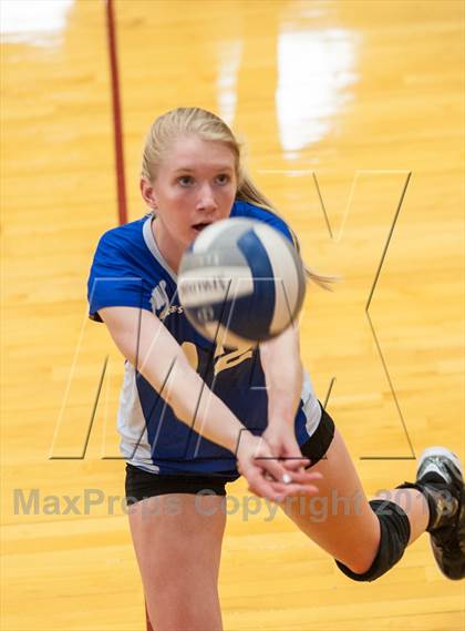 Thumbnail 3 in Coventry vs Darien (2013 Volleyhall Classic) photogallery.