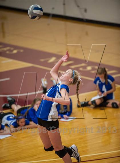Thumbnail 3 in Coventry vs Darien (2013 Volleyhall Classic) photogallery.