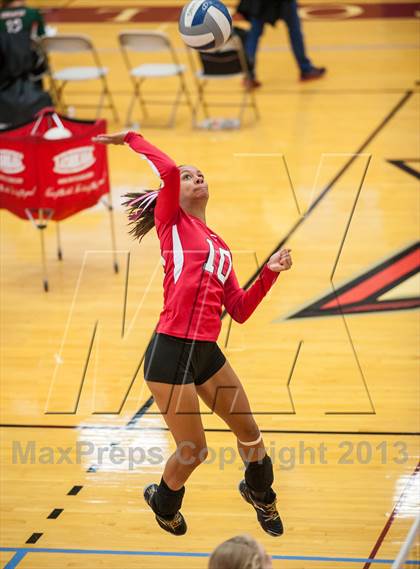 Thumbnail 3 in Coventry vs Darien (2013 Volleyhall Classic) photogallery.