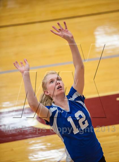Thumbnail 3 in Coventry vs Darien (2013 Volleyhall Classic) photogallery.