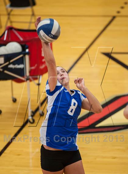 Thumbnail 2 in Coventry vs Darien (2013 Volleyhall Classic) photogallery.