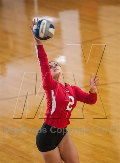 Thumbnail 2 in Coventry vs Darien (2013 Volleyhall Classic) photogallery.