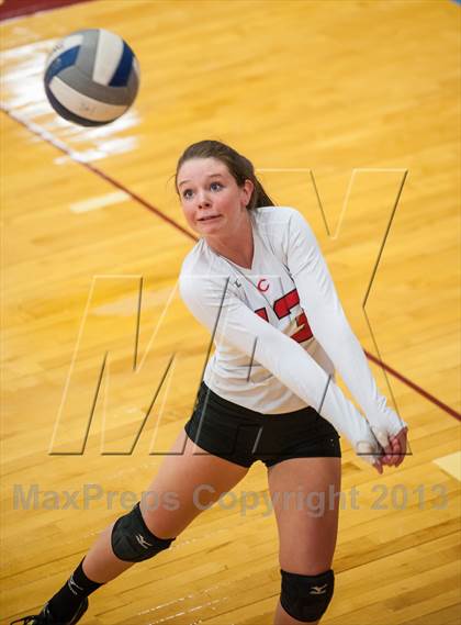 Thumbnail 2 in Coventry vs Darien (2013 Volleyhall Classic) photogallery.