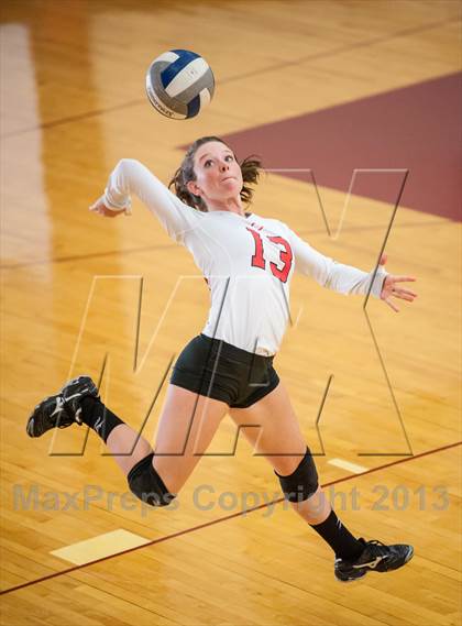 Thumbnail 1 in Coventry vs Darien (2013 Volleyhall Classic) photogallery.