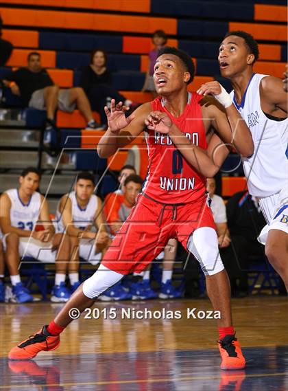 Thumbnail 2 in Redondo Union vs. Bishop Gorman (Tarkanian Classic) photogallery.