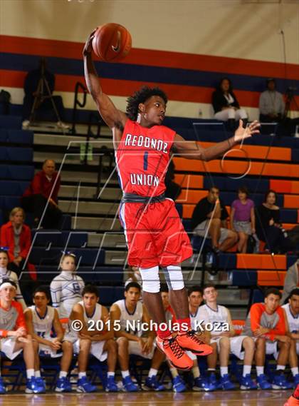 Thumbnail 3 in Redondo Union vs. Bishop Gorman (Tarkanian Classic) photogallery.