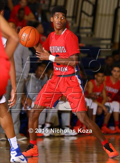 Thumbnail 3 in Redondo Union vs. Bishop Gorman (Tarkanian Classic) photogallery.