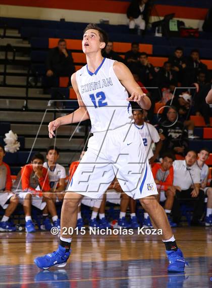 Thumbnail 3 in Redondo Union vs. Bishop Gorman (Tarkanian Classic) photogallery.