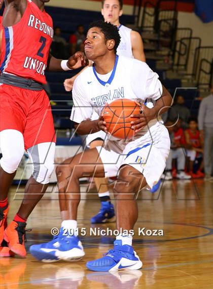 Thumbnail 2 in Redondo Union vs. Bishop Gorman (Tarkanian Classic) photogallery.