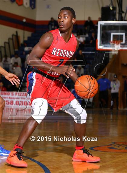 Thumbnail 3 in Redondo Union vs. Bishop Gorman (Tarkanian Classic) photogallery.