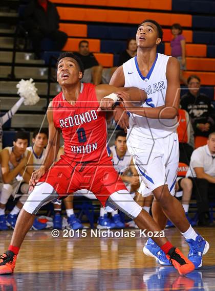 Thumbnail 1 in Redondo Union vs. Bishop Gorman (Tarkanian Classic) photogallery.