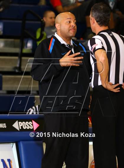 Thumbnail 2 in Redondo Union vs. Bishop Gorman (Tarkanian Classic) photogallery.