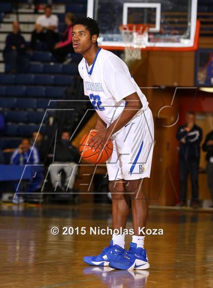 Thumbnail 2 in Redondo Union vs. Bishop Gorman (Tarkanian Classic) photogallery.