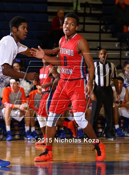 Thumbnail 1 in Redondo Union vs. Bishop Gorman (Tarkanian Classic) photogallery.