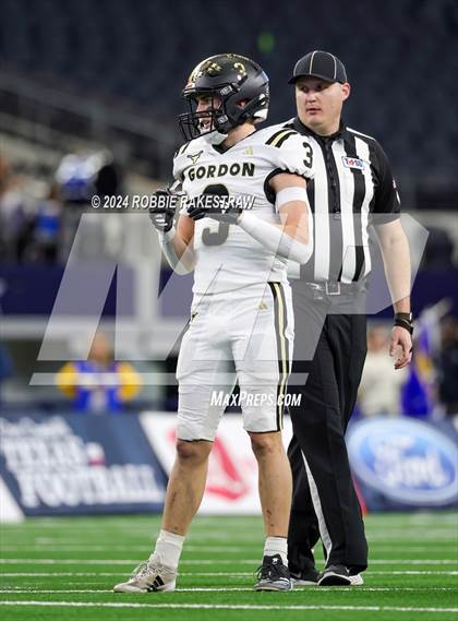 Thumbnail 3 in Whiteface vs. Gordon (UIL 1A Division I Football Final) photogallery.