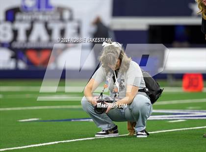 Thumbnail 1 in Whiteface vs. Gordon (UIL 1A Division I Football Final) photogallery.
