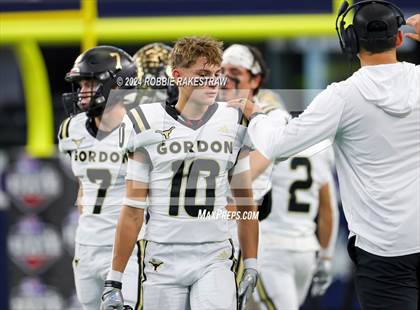 Thumbnail 2 in Whiteface vs. Gordon (UIL 1A Division I Football Final) photogallery.