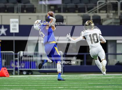 Thumbnail 3 in Whiteface vs. Gordon (UIL 1A Division I Football Final) photogallery.