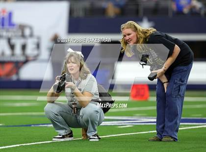 Thumbnail 2 in Whiteface vs. Gordon (UIL 1A Division I Football Final) photogallery.