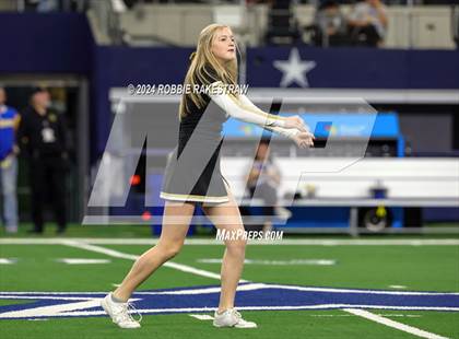 Thumbnail 2 in Whiteface vs. Gordon (UIL 1A Division I Football Final) photogallery.