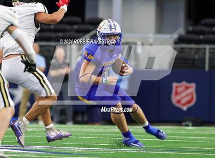 Thumbnail 2 in Whiteface vs. Gordon (UIL 1A Division I Football Final) photogallery.