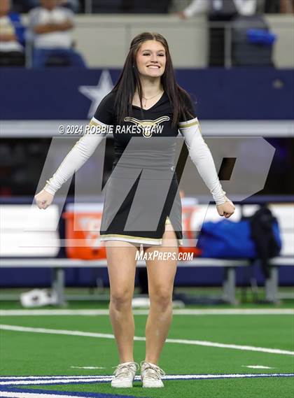 Thumbnail 3 in Whiteface vs. Gordon (UIL 1A Division I Football Final) photogallery.