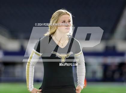 Thumbnail 2 in Whiteface vs. Gordon (UIL 1A Division I Football Final) photogallery.
