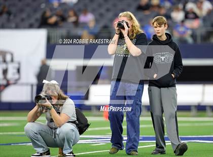 Thumbnail 3 in Whiteface vs. Gordon (UIL 1A Division I Football Final) photogallery.