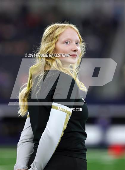 Thumbnail 3 in Whiteface vs. Gordon (UIL 1A Division I Football Final) photogallery.