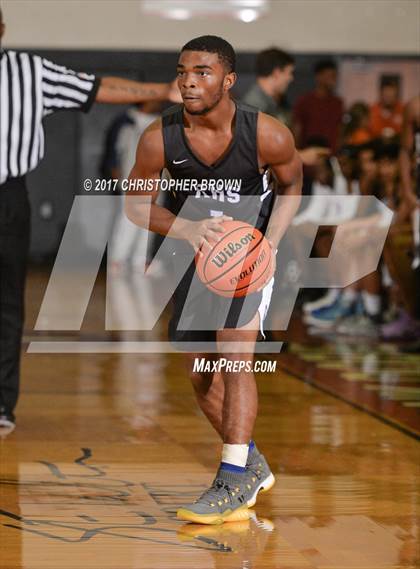 Thumbnail 2 in Humble vs Richardson (McDonald's Texas Invitational) photogallery.