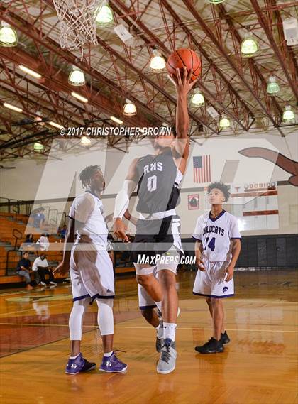 Thumbnail 1 in Humble vs Richardson (McDonald's Texas Invitational) photogallery.