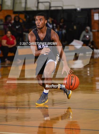 Thumbnail 3 in Humble vs Richardson (McDonald's Texas Invitational) photogallery.