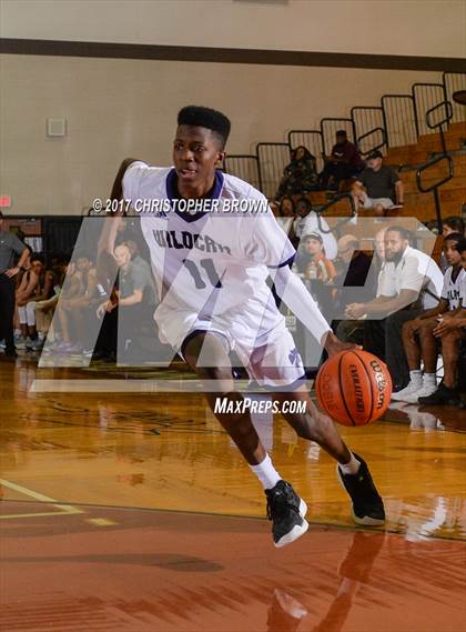 Thumbnail 2 in Humble vs Richardson (McDonald's Texas Invitational) photogallery.
