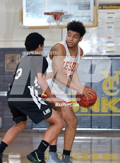 Thumbnail 3 in Leadership vs. Jesuit (Mel Good Holiday Classic) photogallery.