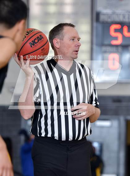 Thumbnail 3 in Leadership vs. Jesuit (Mel Good Holiday Classic) photogallery.