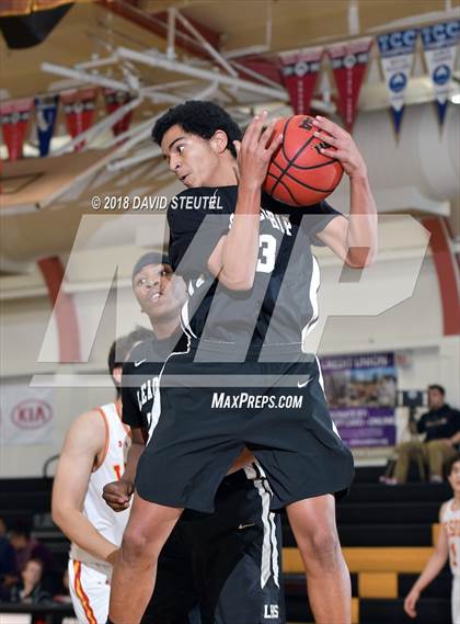Thumbnail 3 in Leadership vs. Jesuit (Mel Good Holiday Classic) photogallery.