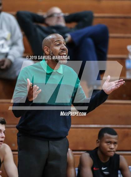 Thumbnail 2 in Fairfax vs Oak Park (Rose City Roundball Classic) photogallery.
