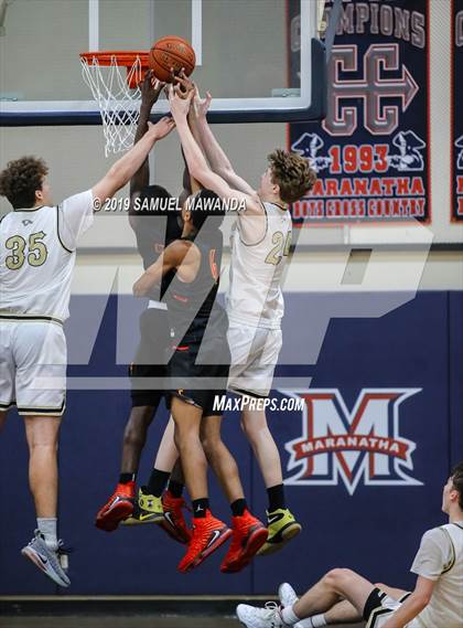 Thumbnail 3 in Fairfax vs Oak Park (Rose City Roundball Classic) photogallery.