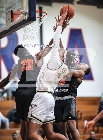 Thumbnail 3 in Fairfax vs Oak Park (Rose City Roundball Classic) photogallery.