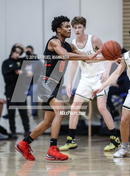 Thumbnail 2 in Fairfax vs Oak Park (Rose City Roundball Classic) photogallery.