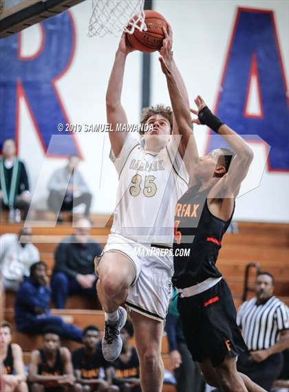 Thumbnail 3 in Fairfax vs Oak Park (Rose City Roundball Classic) photogallery.