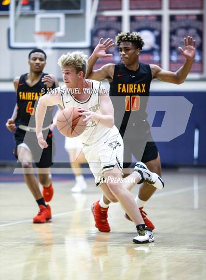 Thumbnail 1 in Fairfax vs Oak Park (Rose City Roundball Classic) photogallery.