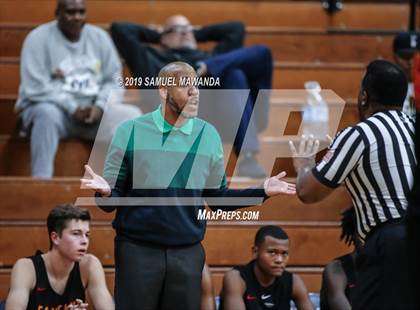 Thumbnail 3 in Fairfax vs Oak Park (Rose City Roundball Classic) photogallery.