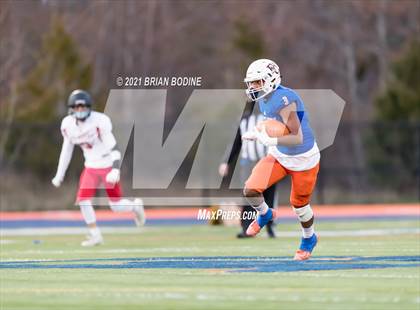 Thumbnail 2 in Ballard @ Eastside Catholic photogallery.