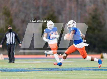 Thumbnail 2 in Ballard @ Eastside Catholic photogallery.
