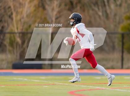 Thumbnail 3 in Ballard @ Eastside Catholic photogallery.